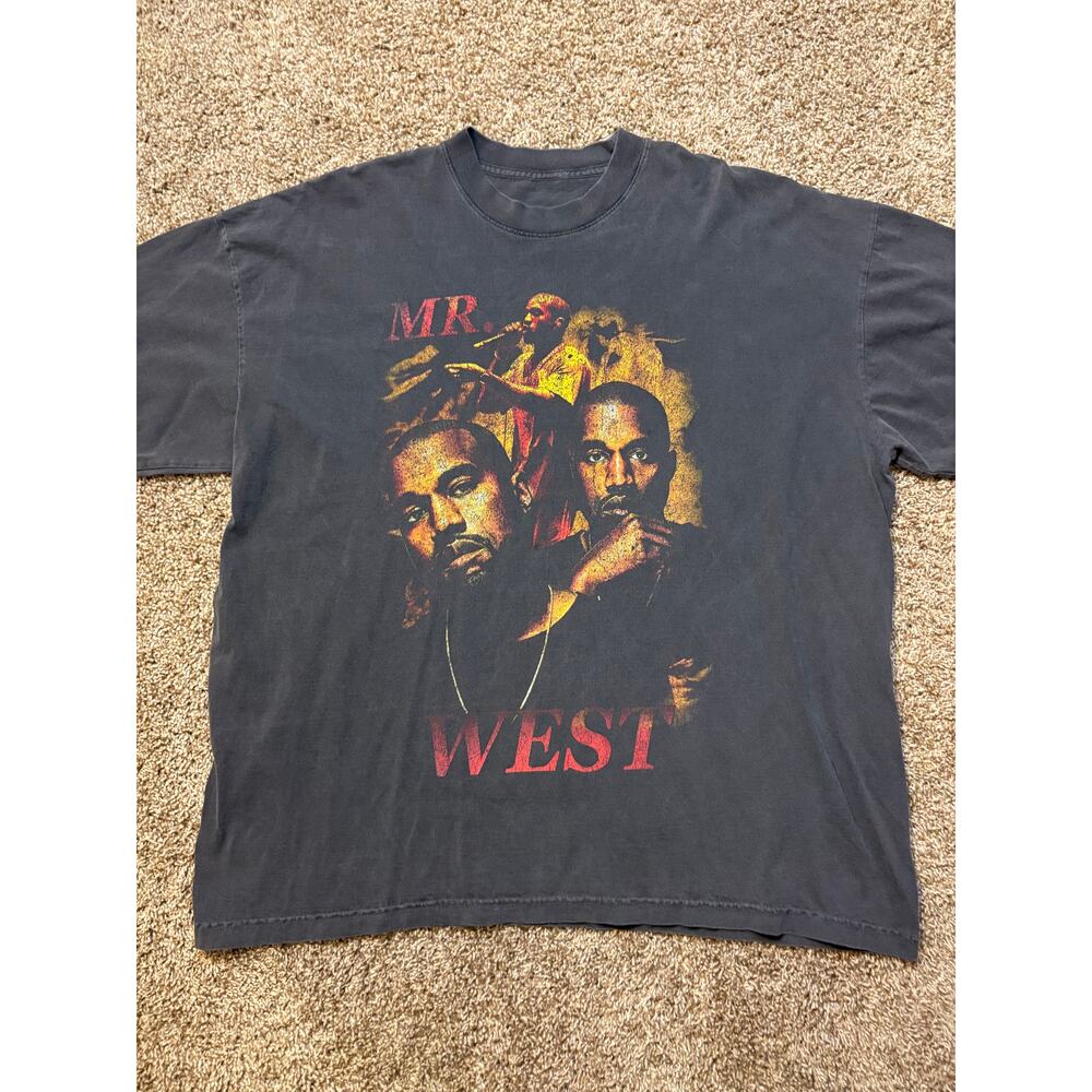 Street Market Supply Kanye West Living Legend Graphic T-Shirt Mens Size XL